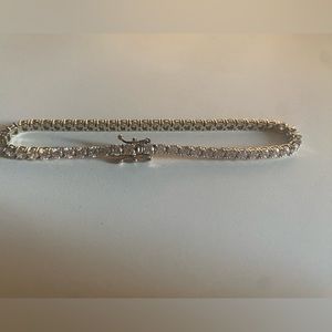 14kt white gold Diamonique tennis bracelet